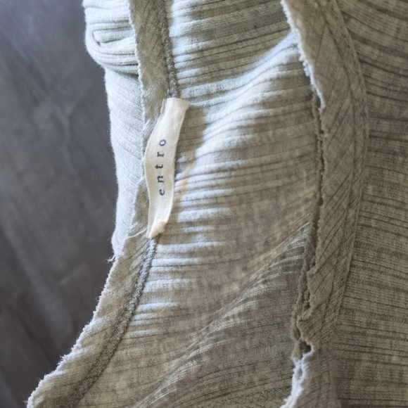 Entro Dress - Picture 5 of 5